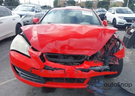 2010 Hyundai Genesis 2.0T z USA, uszkodzony, nr VIN KMHHT6KD7AU035413